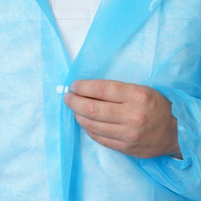 Халат посетительский нестерильный на кнопках спереди 110 см плотность 30 размер 50-52 XL голубой 50 шт Халаты купить в Продез Сочи